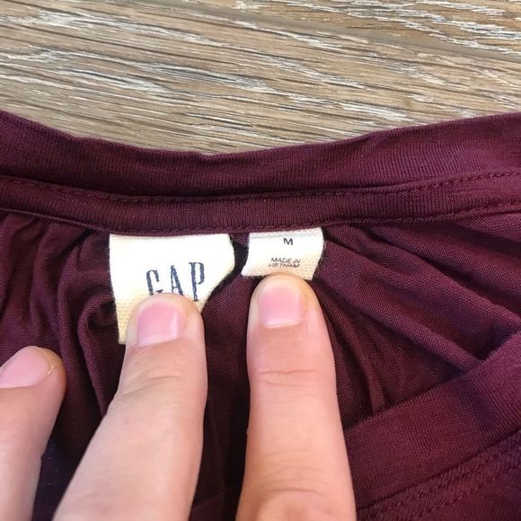 🍁50% Off Sale 🍁 Gap Shirt - Picture 3 of 3